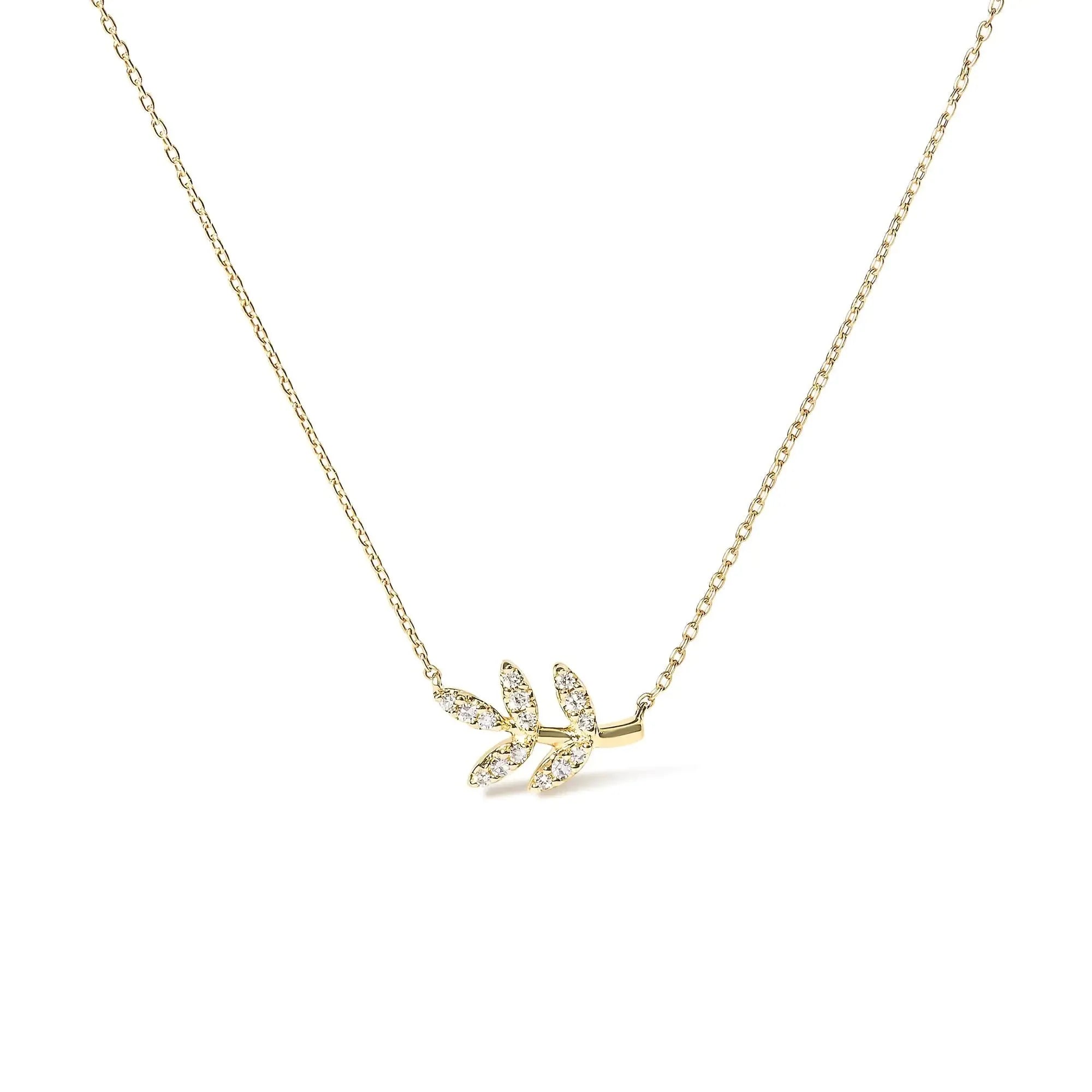 10K Yellow Gold 1/10 Cttw Diamond Leaf and Branch 18" Pendant Necklace (H-I Color, I1-I2 Clarity)