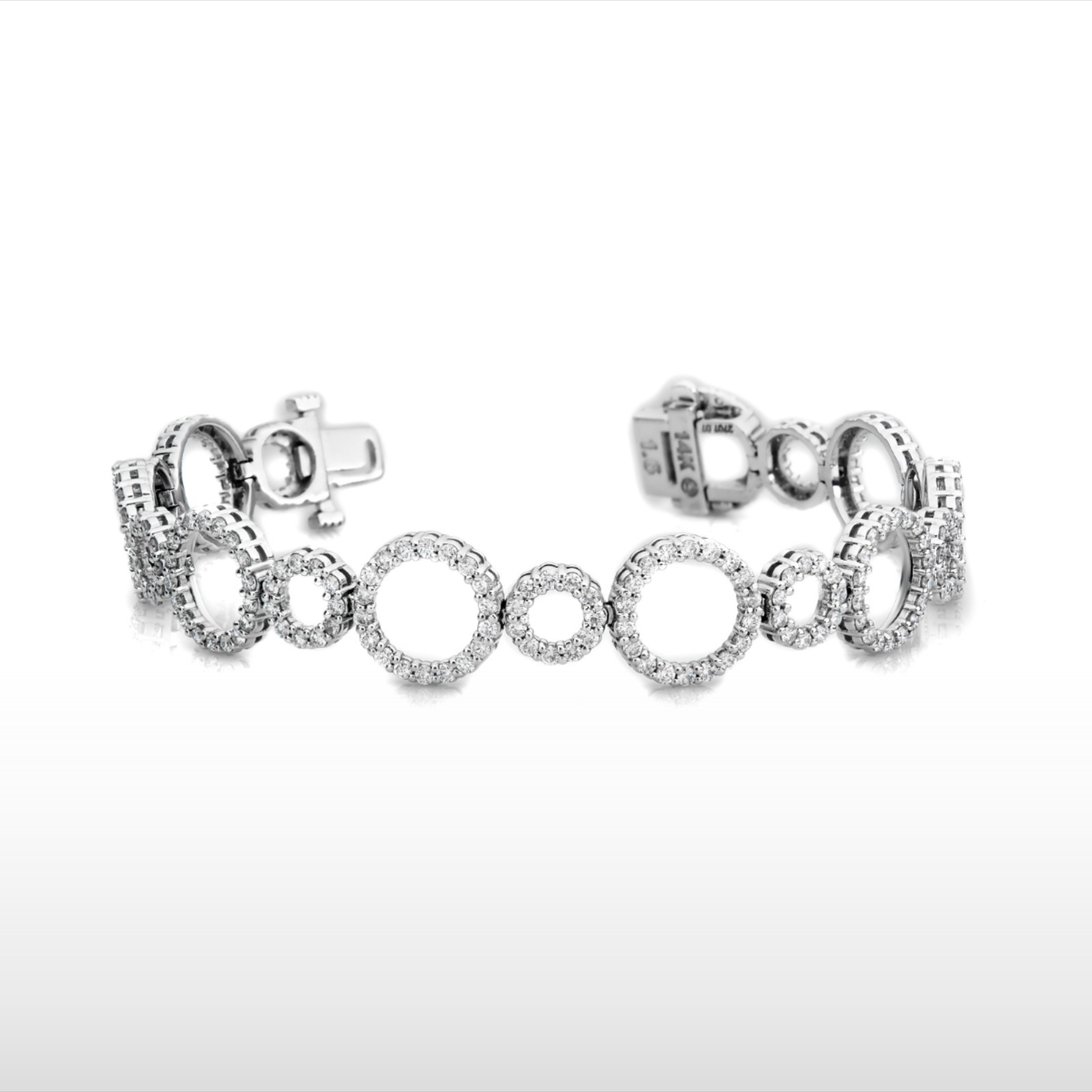 Natural Diamond Fancy Bracelet in 14K White Gold – 4.00ctw